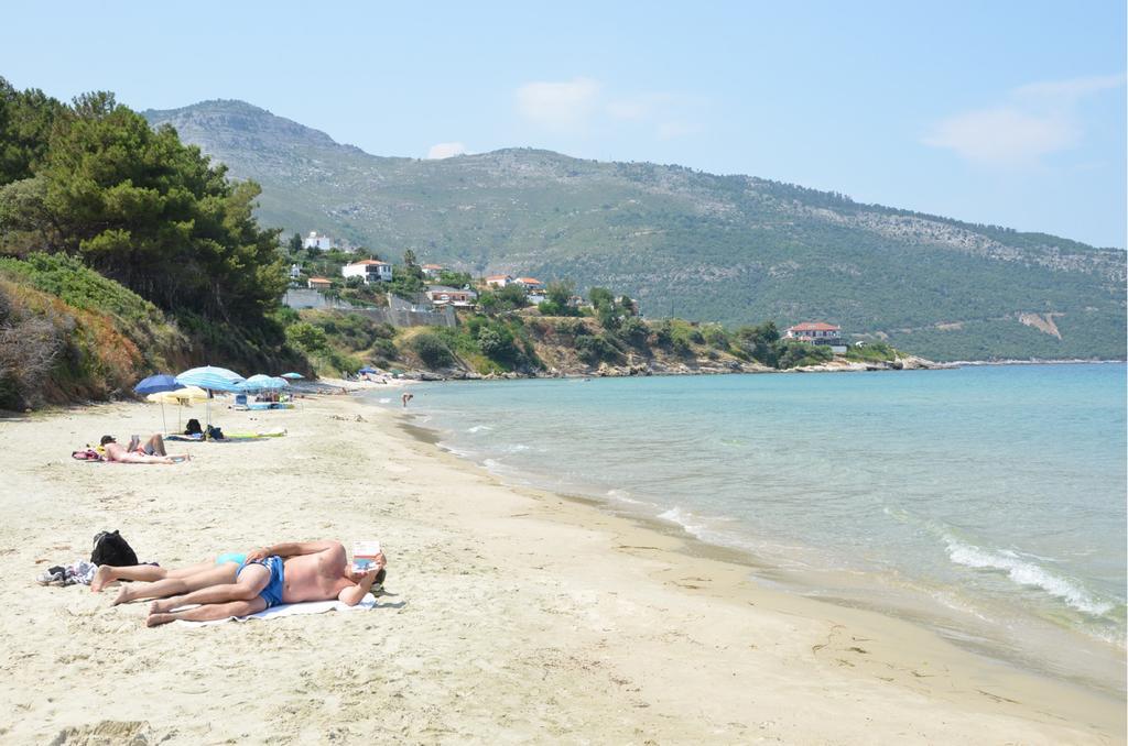Pension Giannis Αdults Only Koinira Luaran gambar