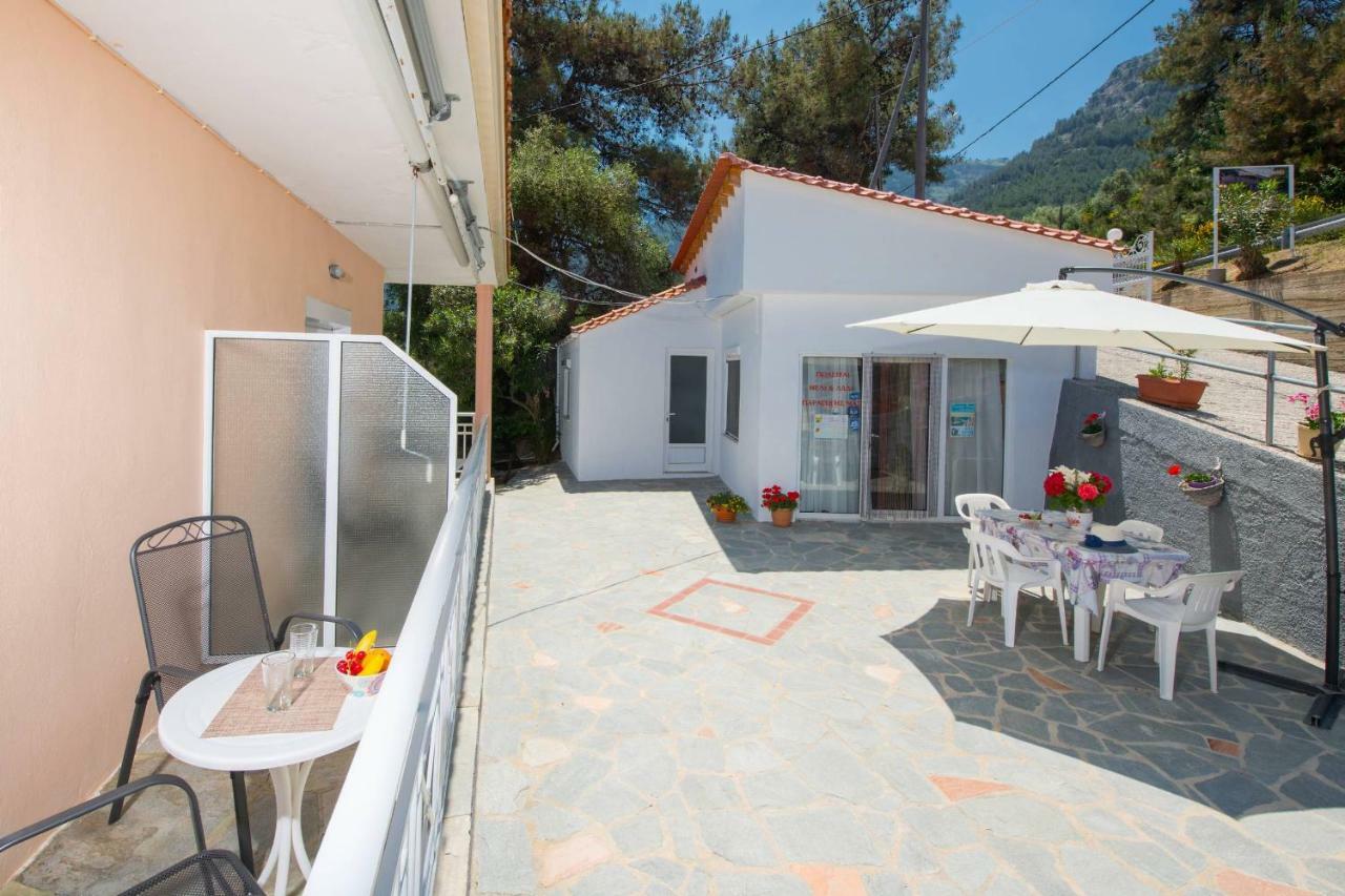 Pension Giannis Αdults Only Koinira Luaran gambar